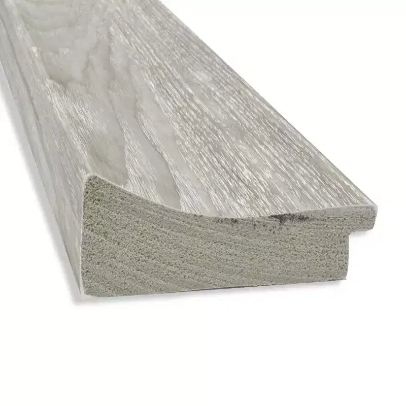 Miroir de plain-pied/inclinable encadré gris tourterelle de 30 po x 66 po - : Cadre en bois rustique, peut être fixé au mur