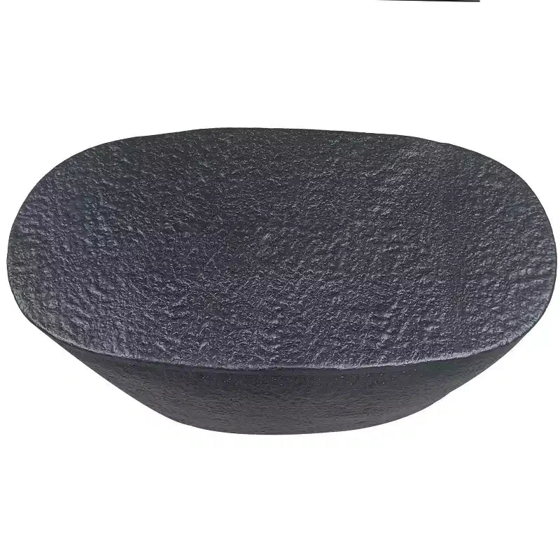 Table basse 36" - Design martelé fait main - Structure sculpturale en aluminium noir mat